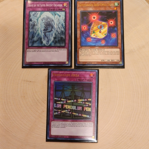 18 YU-GI-OH CARDS/ New with Sleeves - Picture 10 of 13